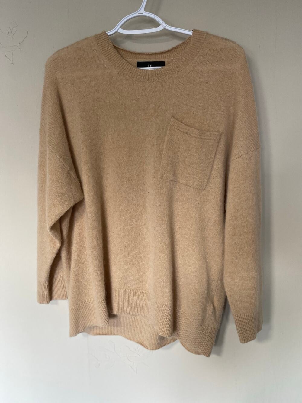 Banana Republic 100% Cashmere Tan Crewneck Sweater Patch Pocket Medium Luxury